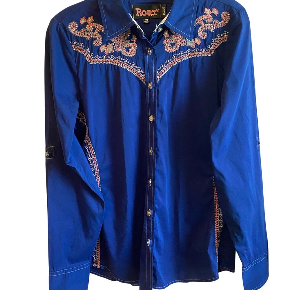 Roar Royal Signature Blue Button Up Shirt with Pink Embroidery Size M
